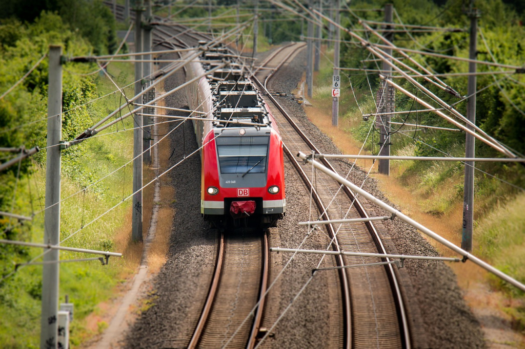 马来亚铁道公司8月起调整电动火车时间表，增加6趟快车服务