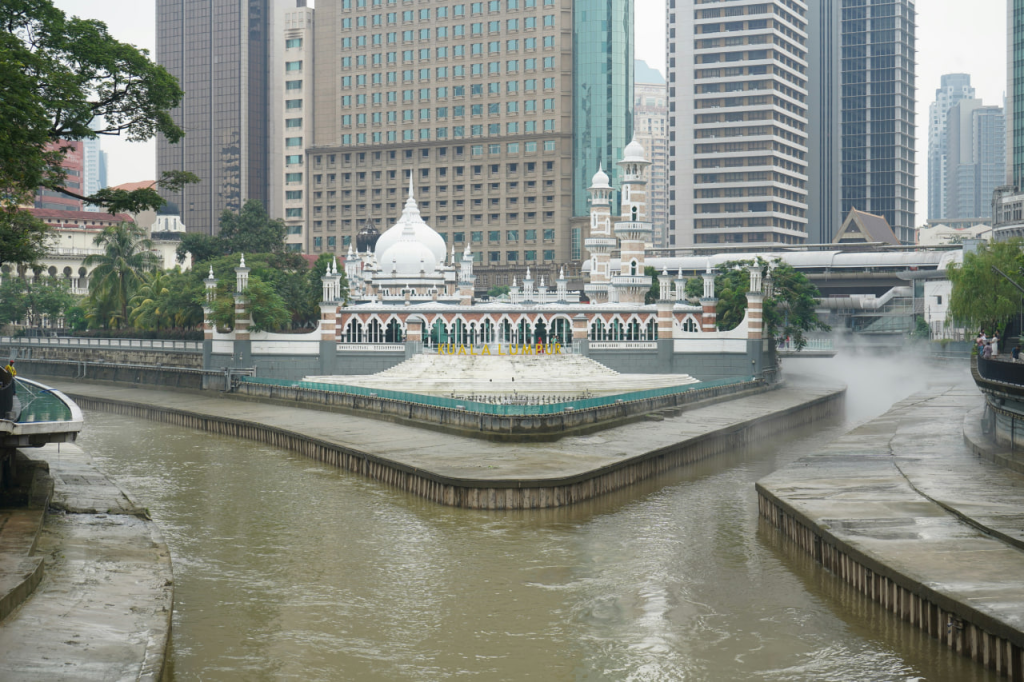 吉隆坡生命之河计划难完工，耗资39亿目进度停滞不前